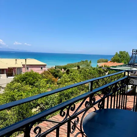 Lithari Penthouse Apartament