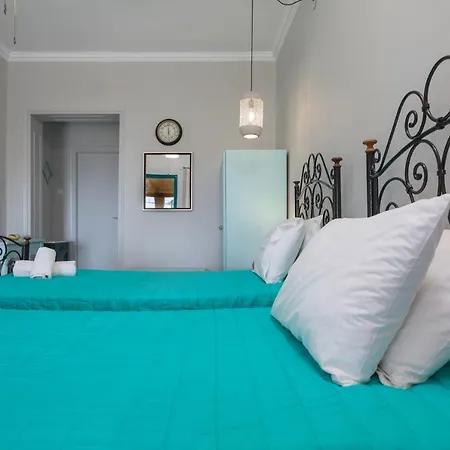 Lithari Penthouse Apartman *